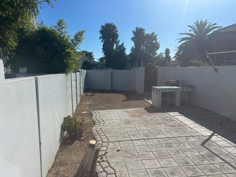 Townhouse Sold In Blouberg - Photo 10