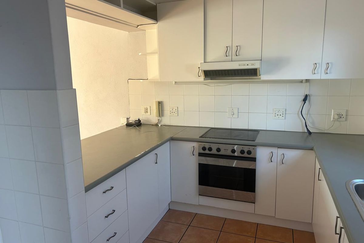 Townhouse Sold In Blouberg - Photo 4