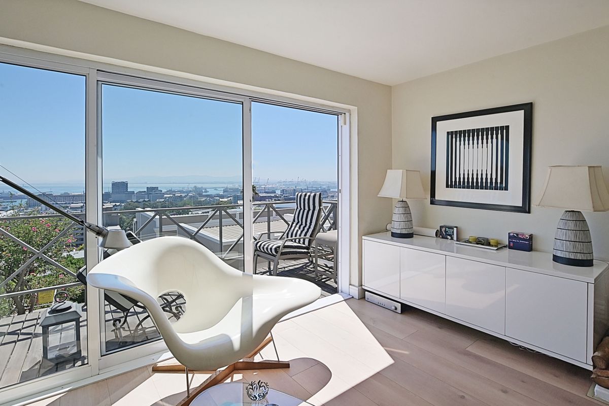 Apartment For Sale In Cape Town - Photo 5