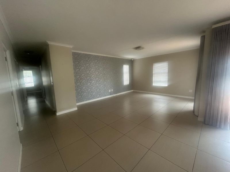 House For Sale In Blouberg - Photo 10