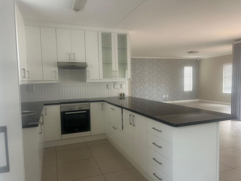 House For Sale In Blouberg - Photo 8