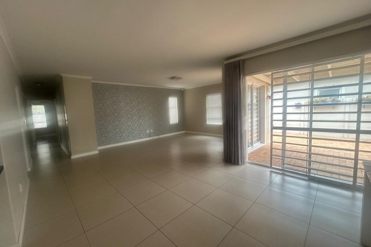 House For Sale In Blouberg - Photo 3