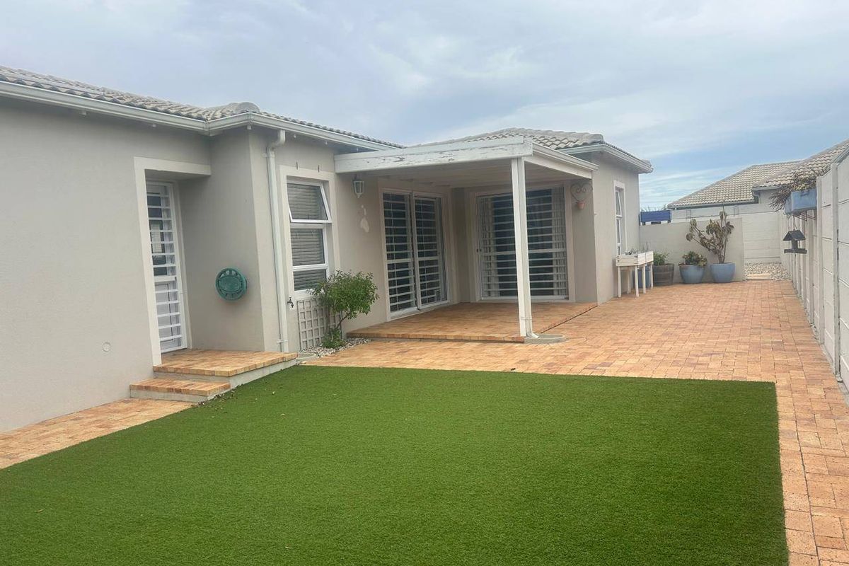 House For Sale In Blouberg - Photo 2