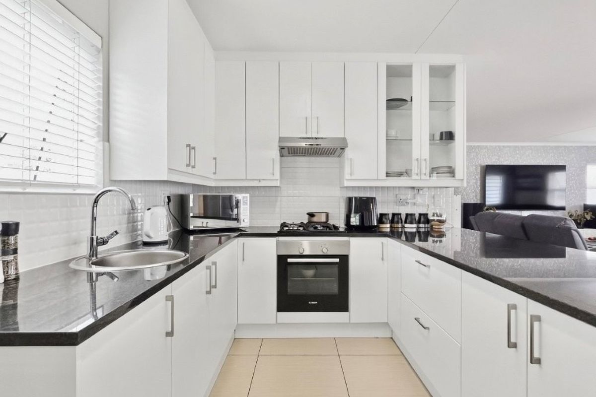 House For Sale In Blouberg - Photo 4
