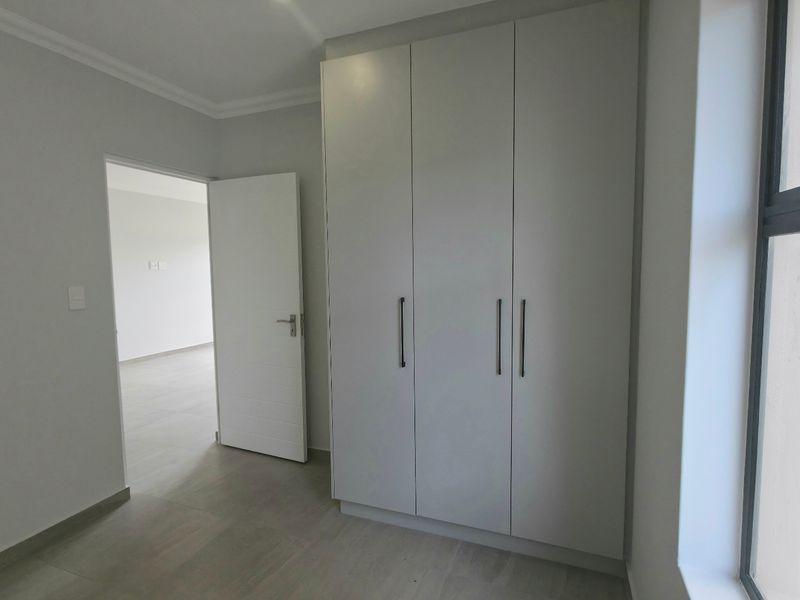 Apartment For Sale In Blouberg - Photo 3