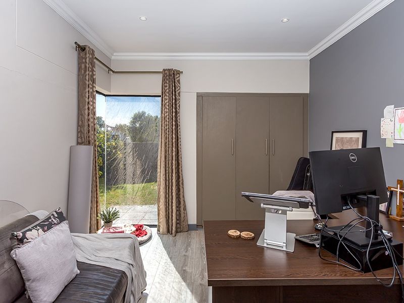 House For Sale In Blouberg - Photo 7