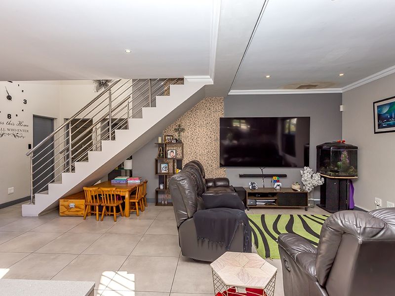 House For Sale In Blouberg - Photo 9