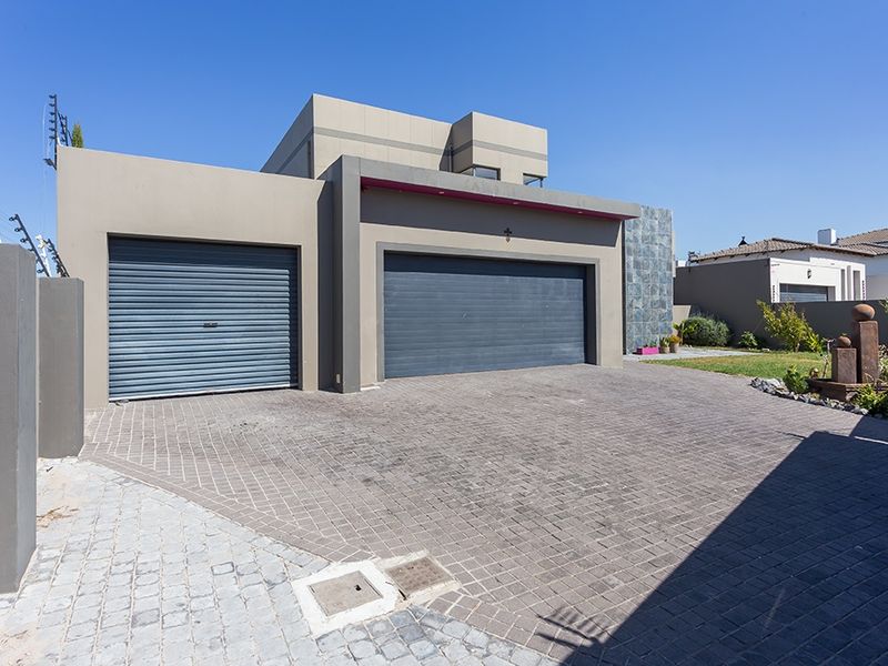 House For Sale In Blouberg - Photo 4