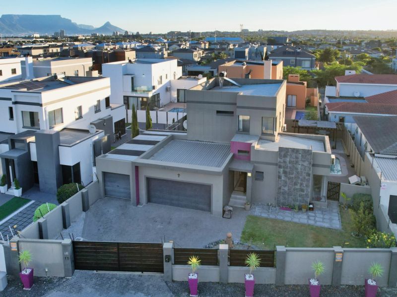 House For Sale In Blouberg - Photo 2