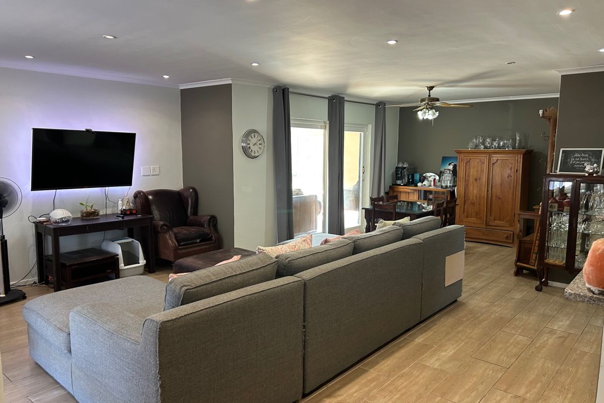 House For Sale In Bellville - Photo 5