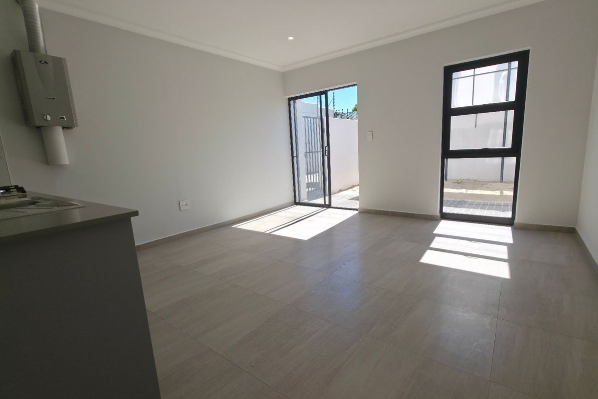 Apartment Pending Sale In Blouberg - Photo 3