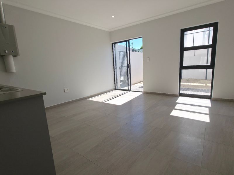 Apartment Pending Sale In Blouberg - Photo 3
