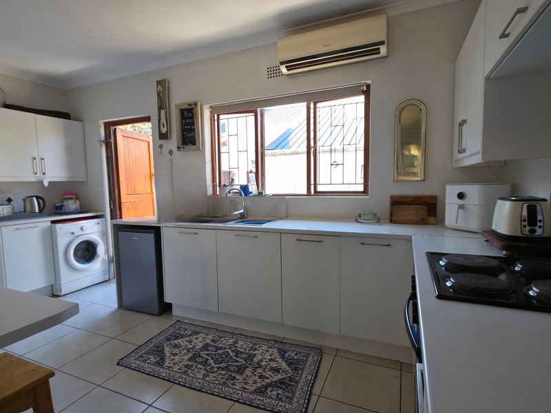 House Rental Monthly In Blouberg - Photo 10