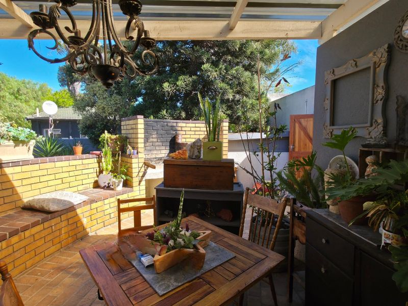 House Rental Monthly In Blouberg - Photo 8