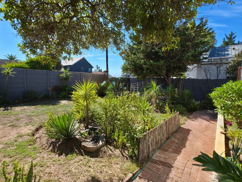 House Rental Monthly In Blouberg - Photo 3