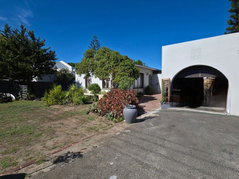 House Rental Monthly In Blouberg - Photo 2