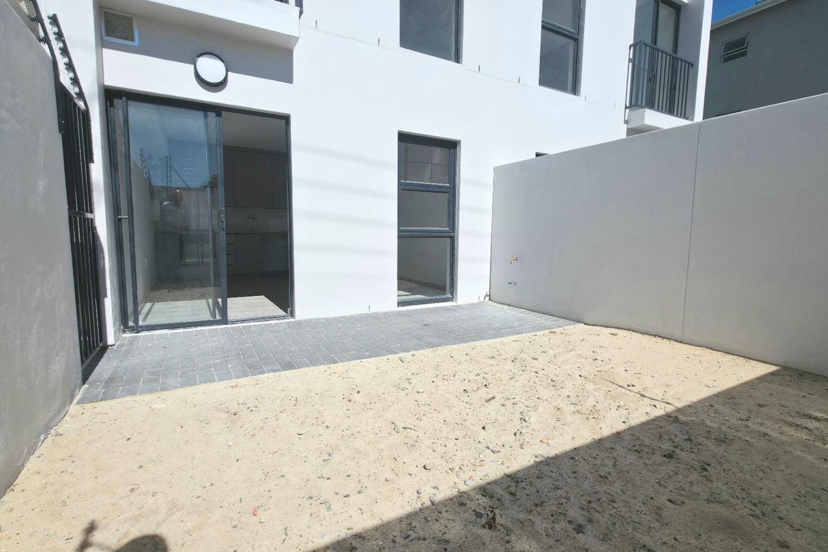 Apartment For Sale In Blouberg - Photo 2