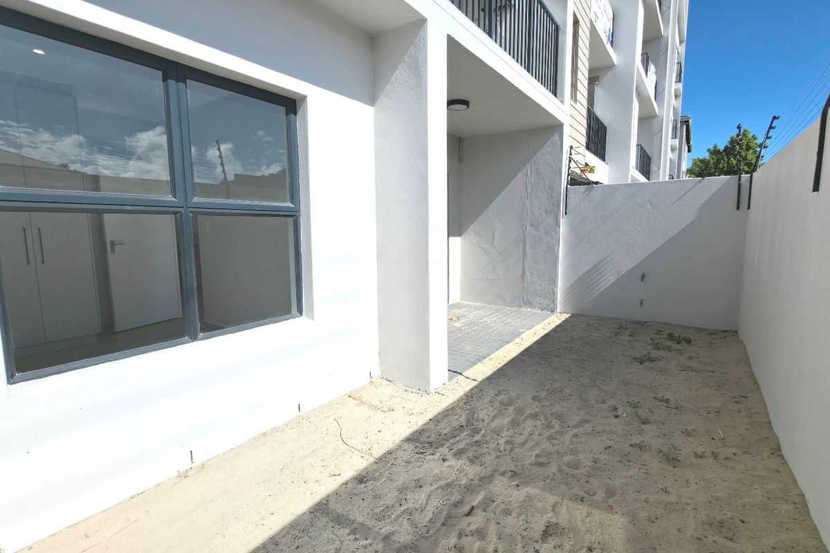 Apartment For Sale In Blouberg - Photo 2