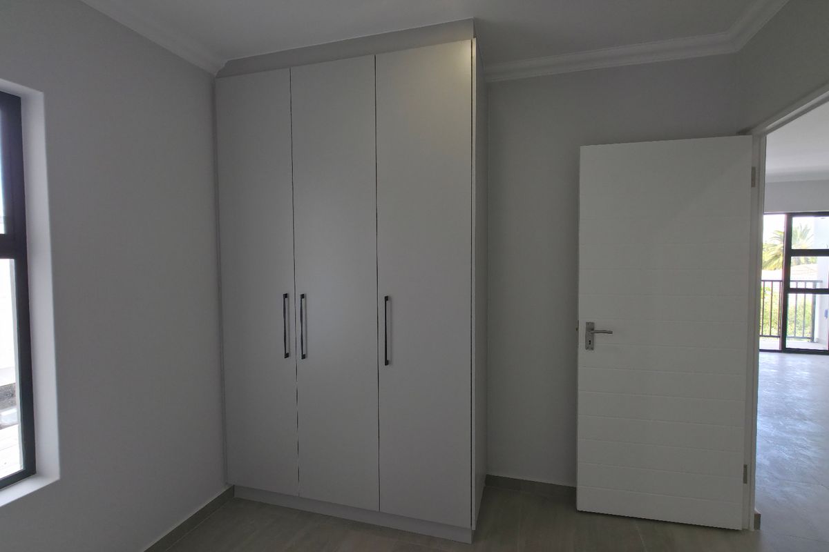 Apartment For Sale In Blouberg - Photo 4