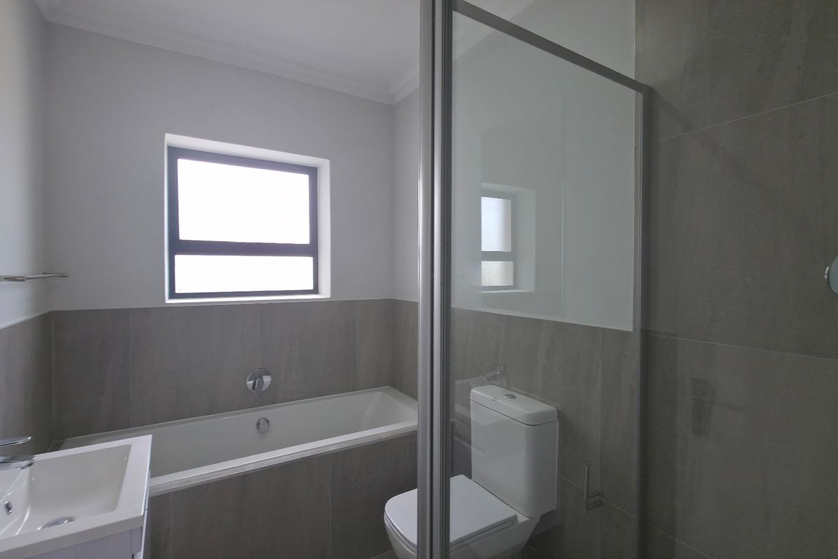 Apartment For Sale In Blouberg - Photo 5