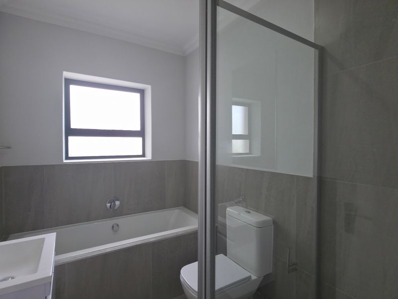 Apartment For Sale In Blouberg - Photo 5