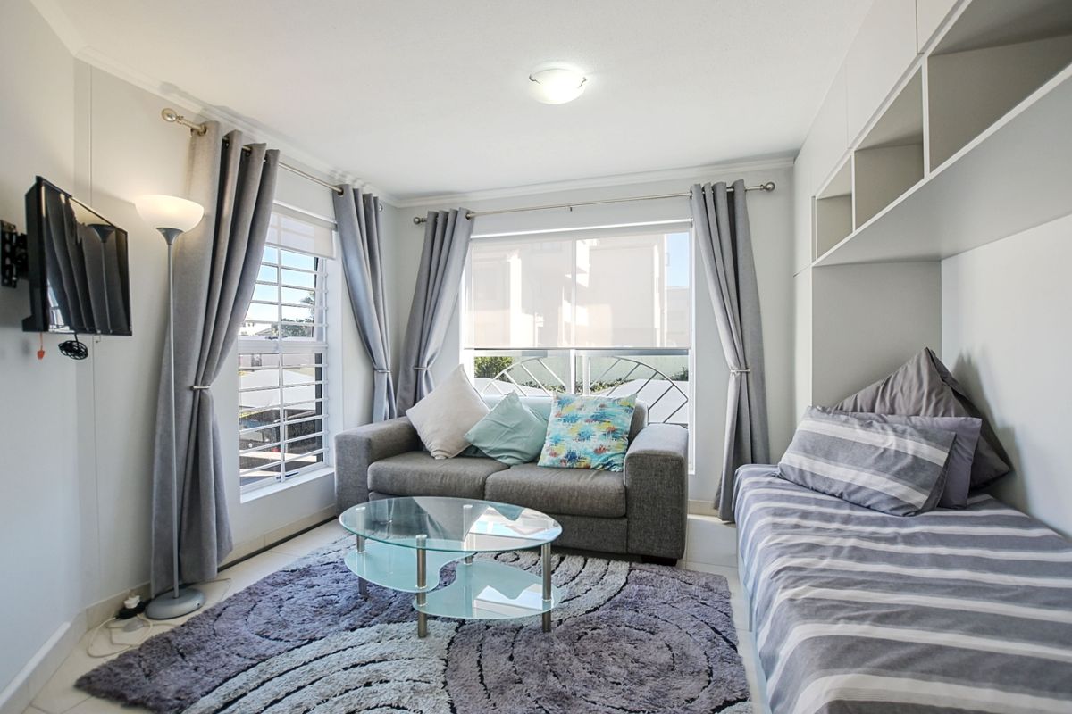 Apartment For Sale In Blouberg - Photo 2