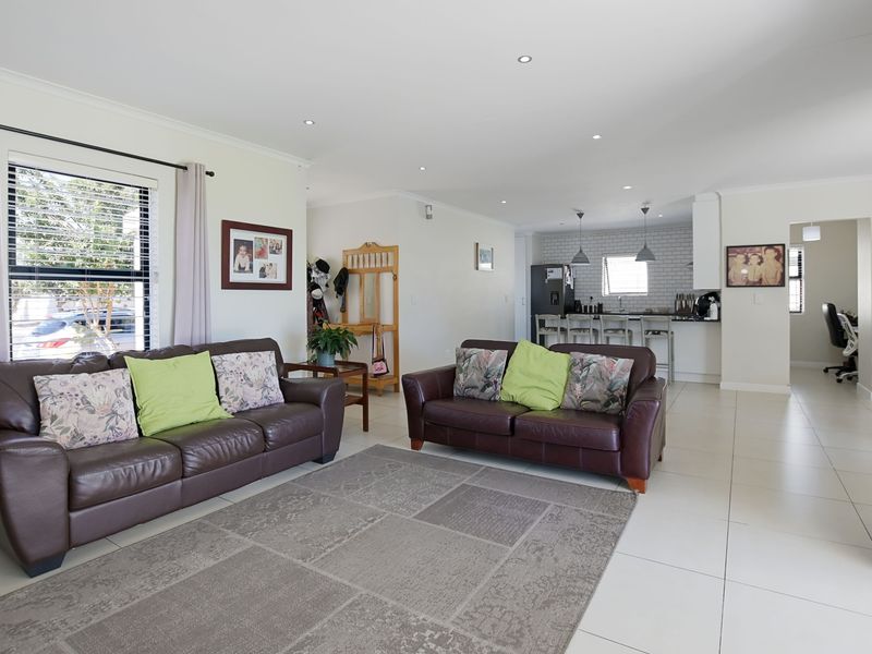 House For Sale In Blouberg - Photo 3