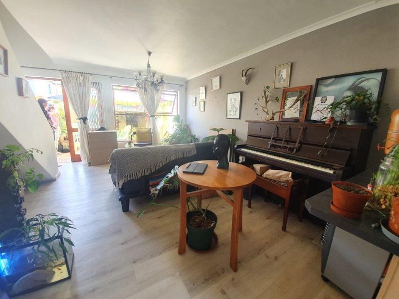 Townhouse Rental Monthly In Blouberg - Photo 4
