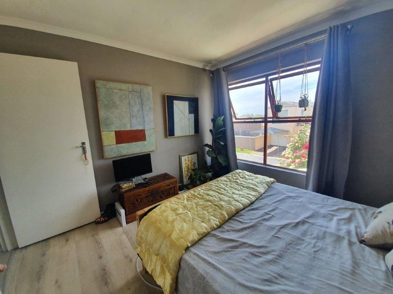 Townhouse Rental Monthly In Blouberg - Photo 9