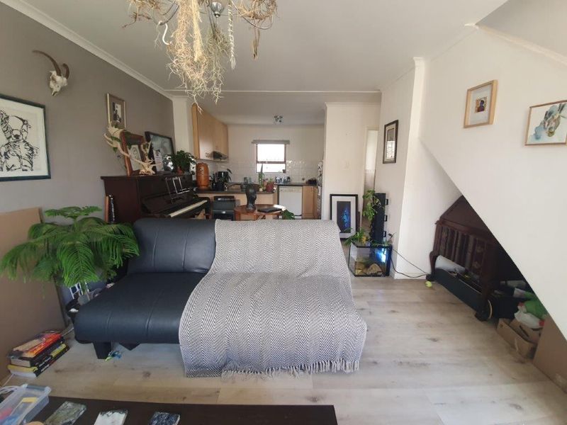 Townhouse Rental Monthly In Blouberg - Photo 6