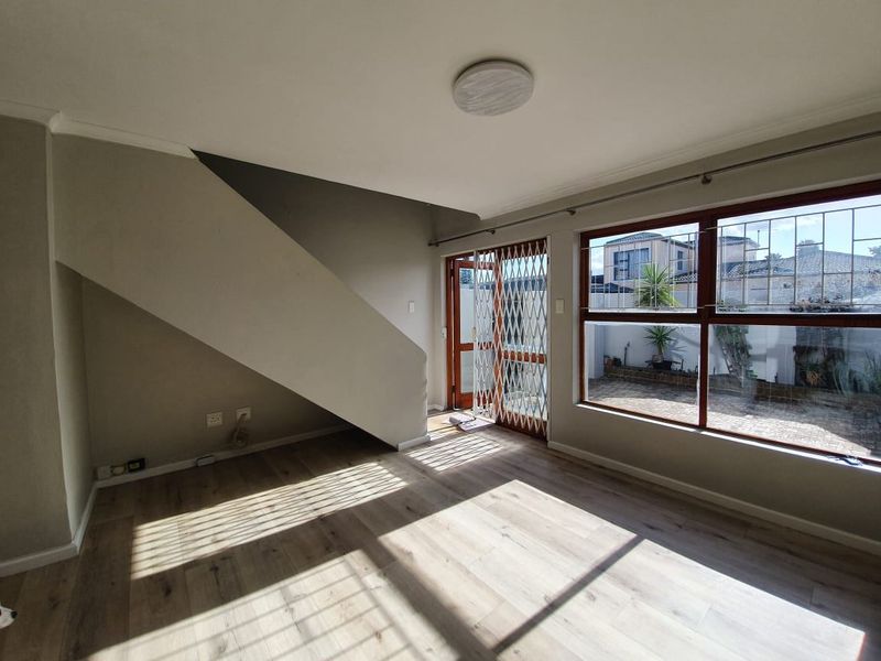 Townhouse Rental Monthly In Blouberg - Photo 7