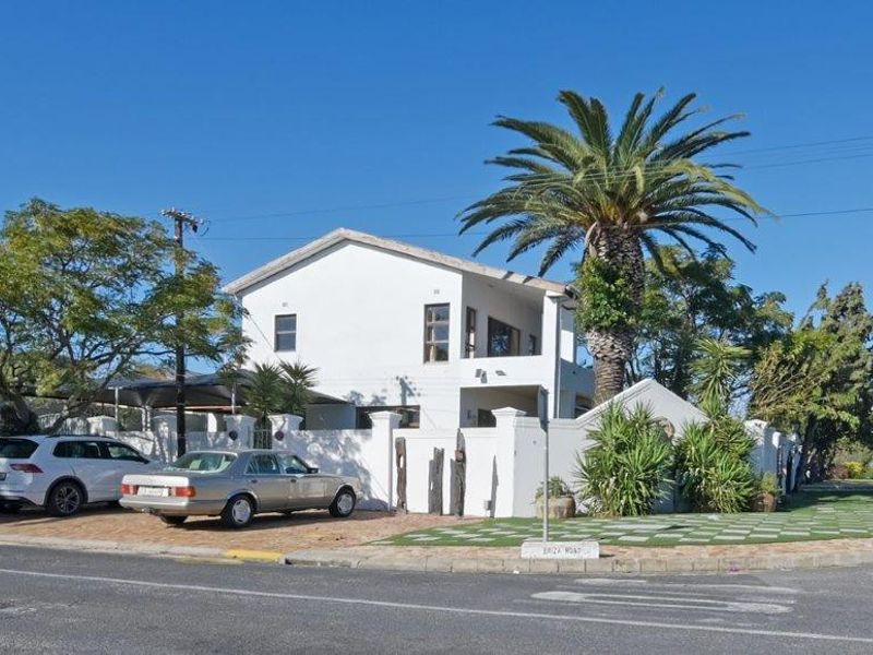 House For Sale In Blouberg - Photo 2