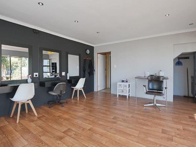 House For Sale In Blouberg - Photo 4