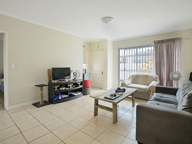 House For Sale In Blouberg - Photo 4