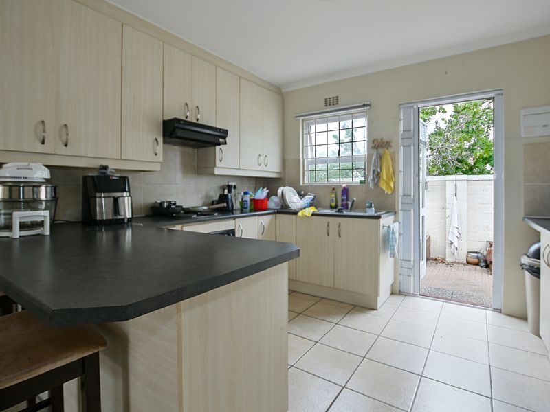 House For Sale In Blouberg - Photo 7