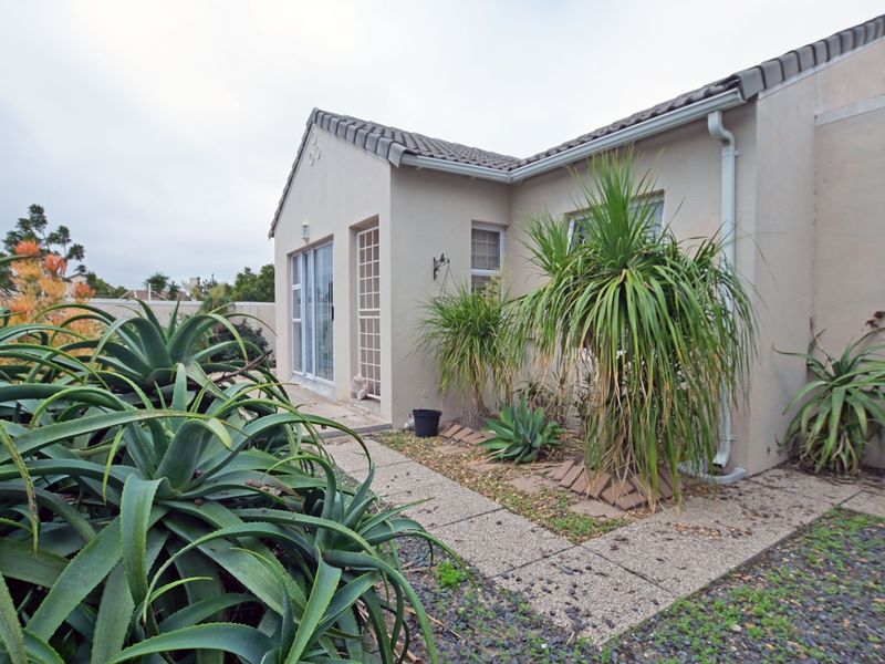 House For Sale In Blouberg - Photo 1