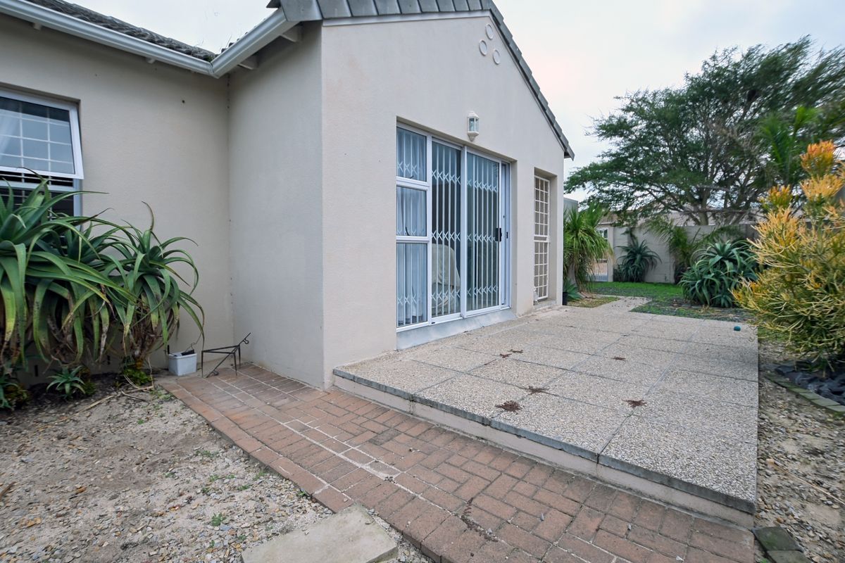 House For Sale In Blouberg - Photo 2