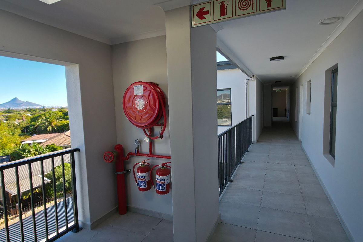 Apartment For Sale In Blouberg - Photo 2