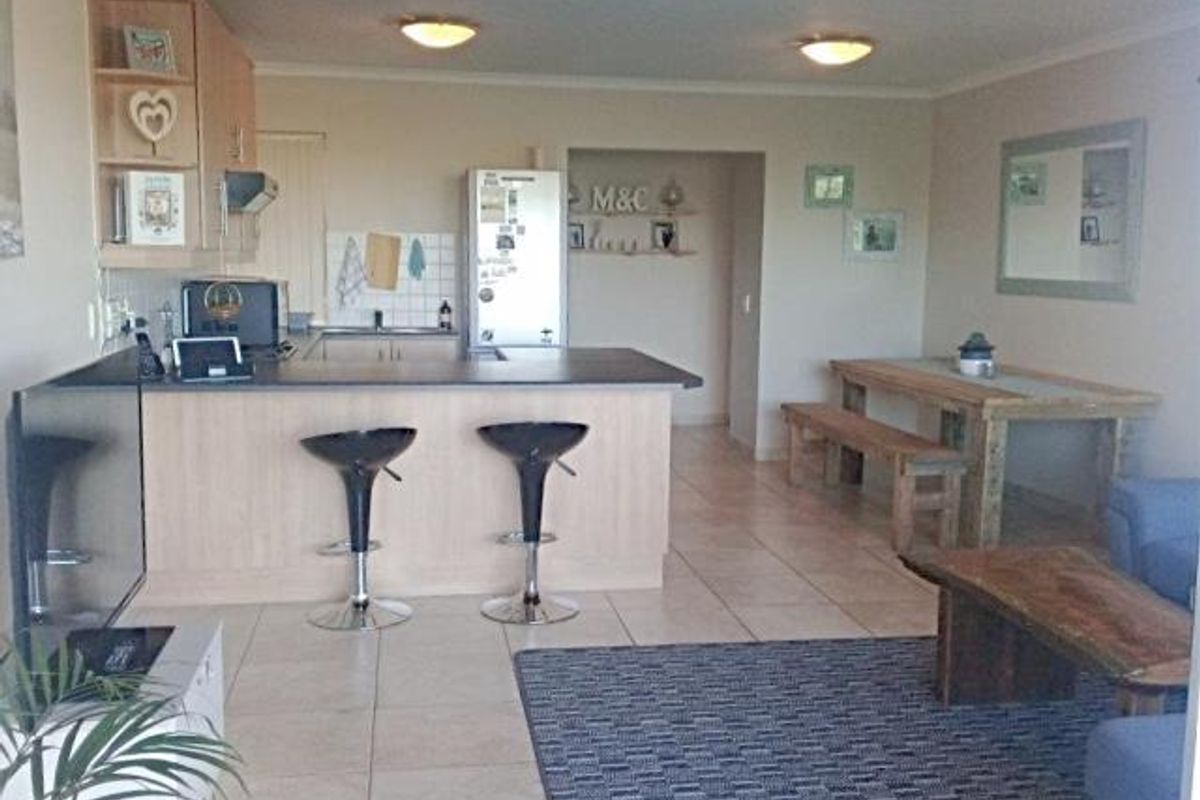 Apartment Rental Monthly In Melkbosstrand - Photo 2