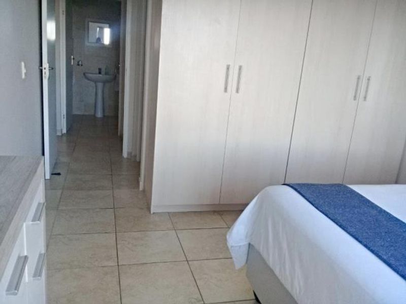 Apartment Rental Monthly In Melkbosstrand - Photo 10