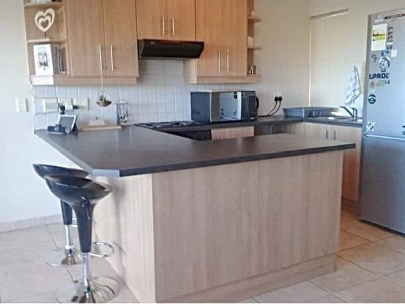Apartment Rental Monthly In Melkbosstrand - Photo 3