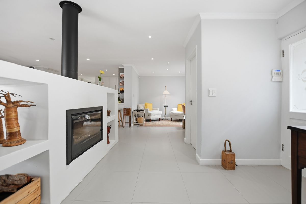 House For Sale In Milnerton - Photo 4