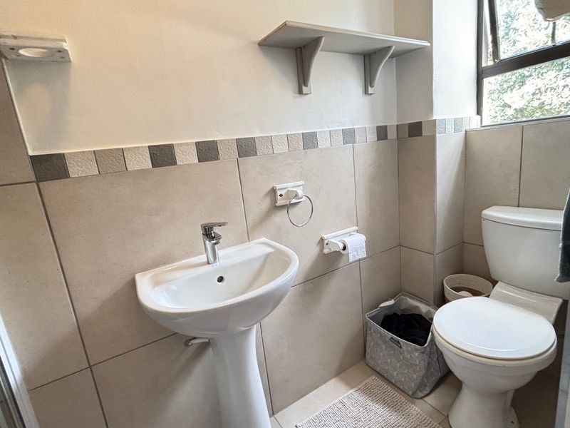Townhouse Rental Monthly In Blouberg - Photo 8