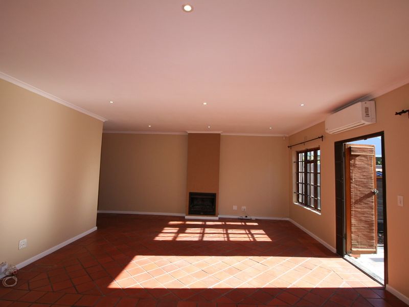 House Rental Monthly In Blouberg - Photo 4