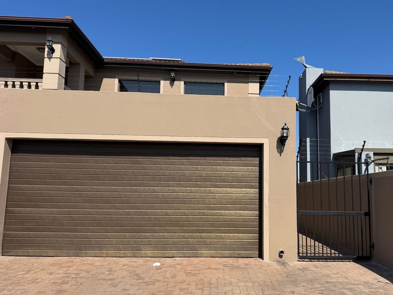 House For Sale In Blouberg - Photo 6