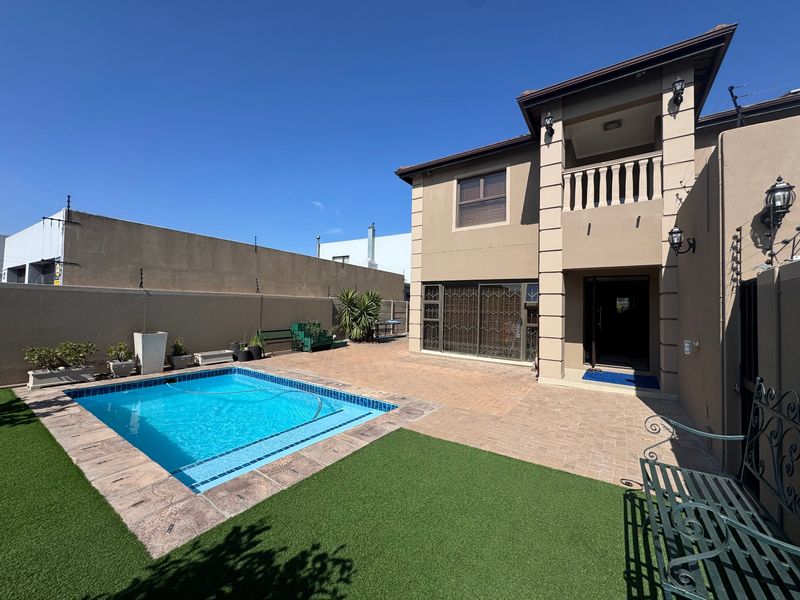 House For Sale In Blouberg - Photo 2