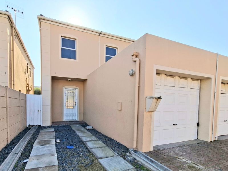 House For Sale In Blouberg - Photo 3
