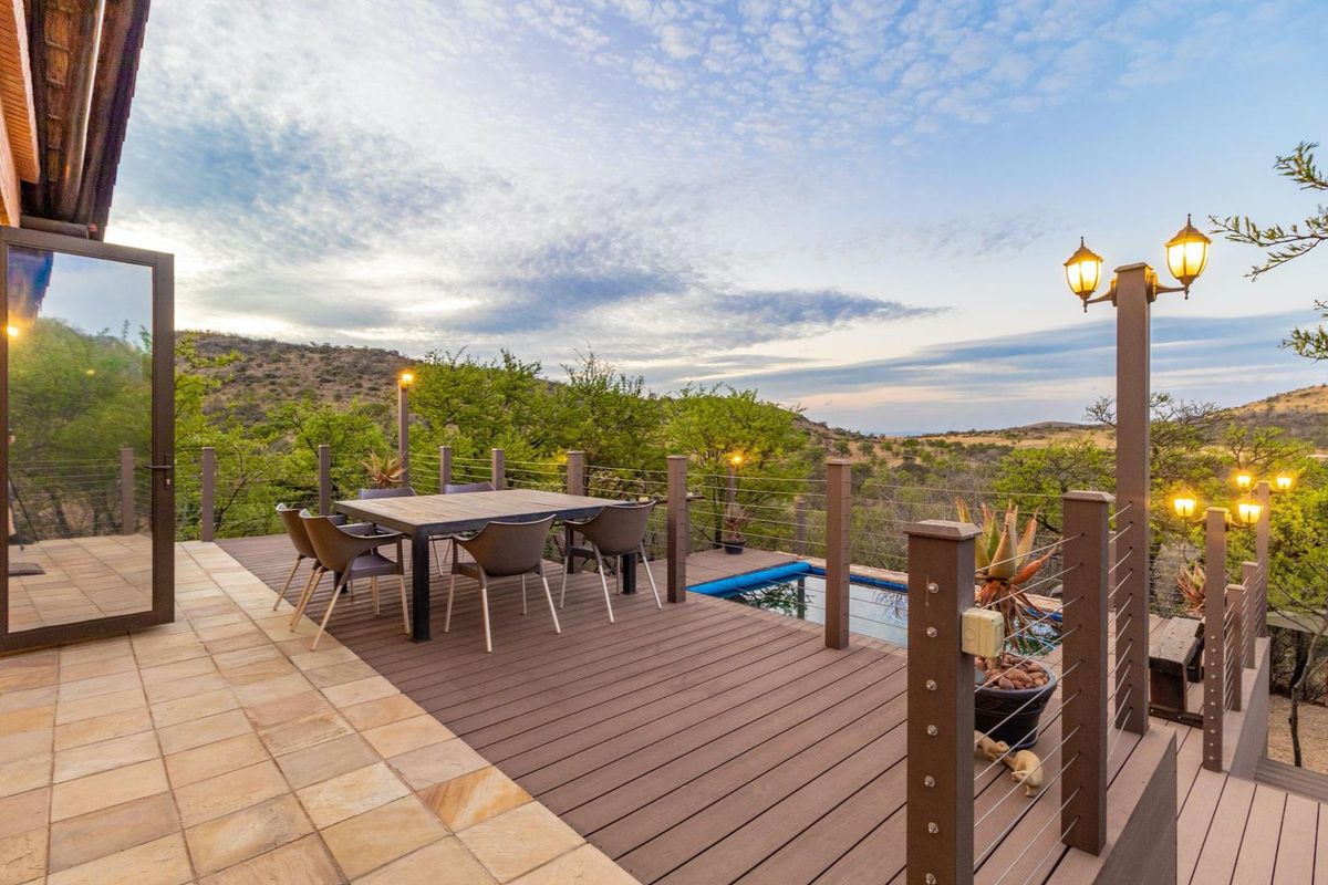 Exclusive 3-Bedroom with guest Cottage on a Game Farm Estate between  Heidelberg & Vereeniging - Photo 3