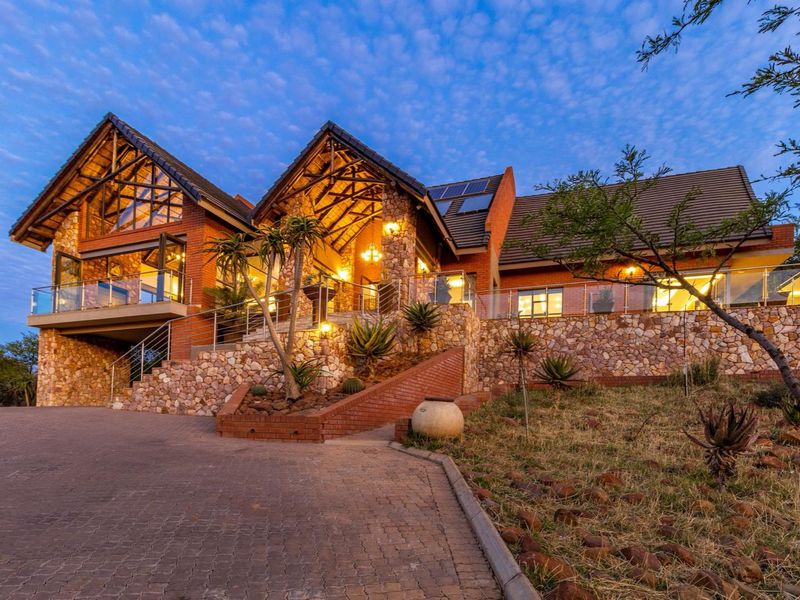 Exclusive 3-Bedroom with guest Cottage on a Game Farm Estate between  Heidelberg & Vereeniging - Photo 1