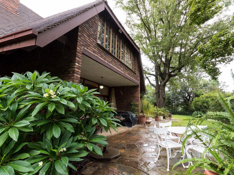 LOVELY 2 HECTARE RESIDENTIAL PROPERTY in KYALAMI - Photo 2